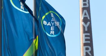 Bayer und RTW investieren Millionen in JIXING für innovative Medikamente in (Foto: AdobeStock - Tobias Arhelger 288401502)